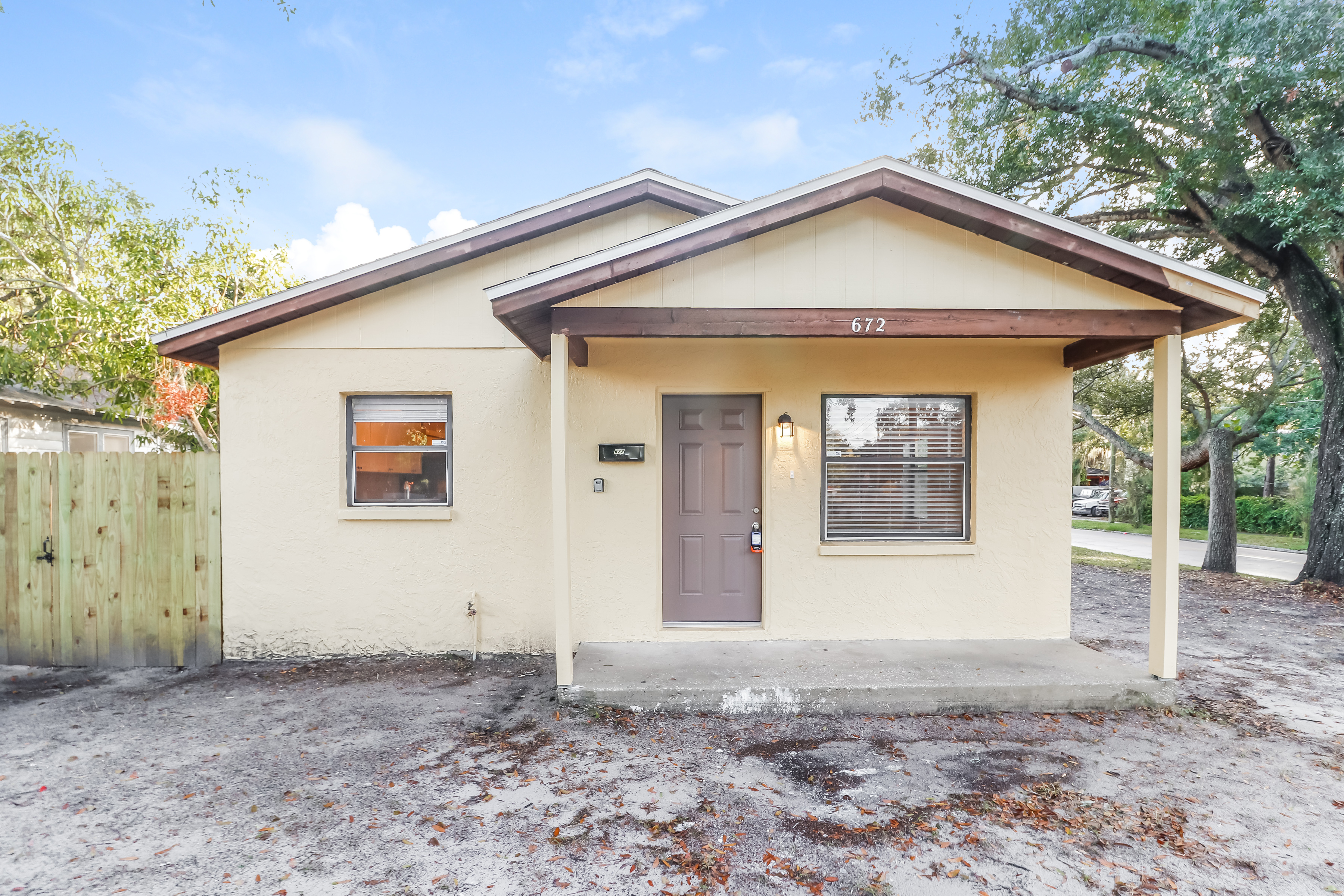 672 28th Ave S St Petersburg, FL 33705